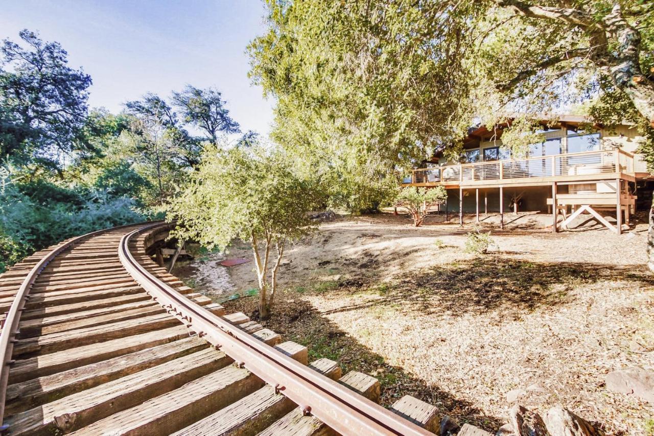 Hot Tub Disney Train Track In Julian Amazing Views ภายนอก รูปภาพ